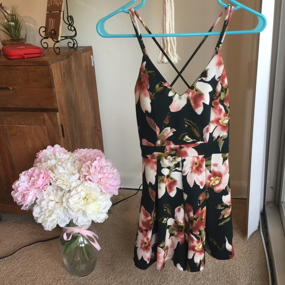 Papaya Pants - Floral Romper